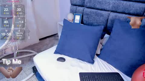 Snapshot of sofia_samuels chatting on April 20, 7:44 am Sofia Samuels online show from April 20, 7:44 am