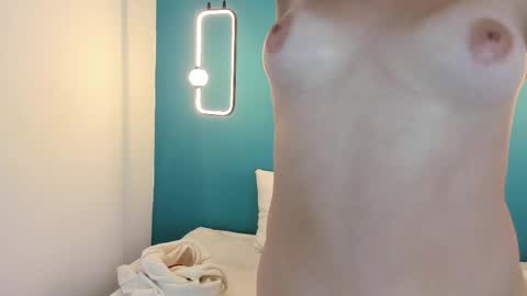 Snapshot of sofia_smithh_ chatting on April 29, 1:48 pm Sofia online show from April 29, 1:48 pm