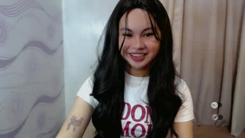 Snapshot of sofia_sweetheart18 chatting on July 5, 9:00 pm sofia_sweetheart18 online show from July 5, 9:00 pm