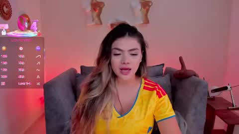 Snapshot of sofia_velvetx chatting on July 3, 2:12 pm sofia_velvetx online show from July 3, 2:12 pm