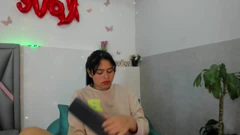 Sofa online show from March 3, 12:22 pm