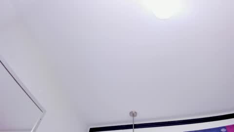 Snapshot of sofiaa_morris chatting on April 21, 7:17 pm Sofia online show from April 21, 7:17 pm