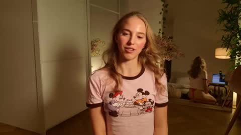 Sofia online show from November 3, 4:52 pm