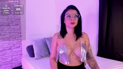 Snapshot of sofiaalarson chatting on May 7, 3:12 am sofiaalarson online show from May 7, 3:12 am