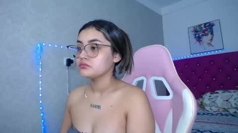 Snapshot of sofiaasexy19 chatting on May 8, 11:48 am Sofia online show from May 8, 11:48 am