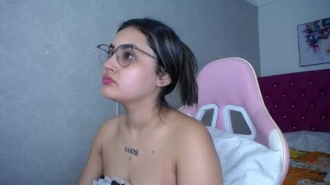 Snapshot of sofiaasexy19 chatting on May 20, 11:38 am Sofia online show from May 20, 11:38 am