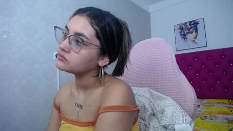 Snapshot of sofiaasexy19 chatting on May 26, 5:20 pm Sofia online show from May 26, 5:20 pm