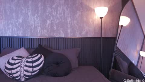 Sofia online show from February 15, 2:25 pm