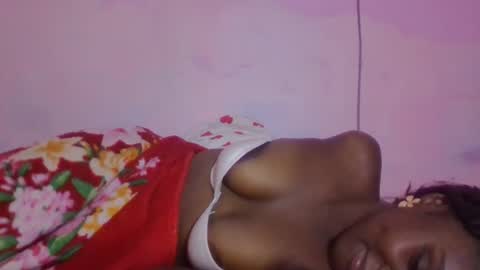 Snapshot of sofiafa chatting on April 23, 12:29 pm sofia online show from April 23, 12:29 pm