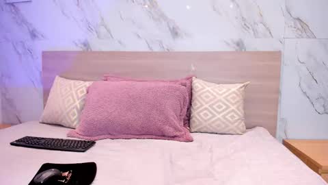 SOFI  online show from December 1, 7:19 pm