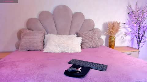 SOFI  online show from February 1, 6:06 pm