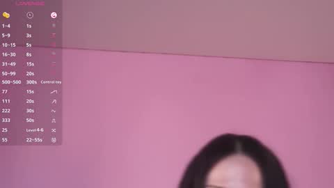 Snapshot of sofiahelberg chatting on February 18, 10:33 am Third day here my name Eva online show from February 18, 10:33 am