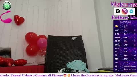 Snapshot of sofiamadisson chatting on February 12, 2:10 pm Sofia Madisson online show from February 12, 2:10 pm