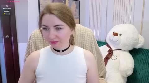 Sofia online show from March 7, 1:13 am