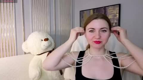 Sofia online show from April 19, 1:16 am