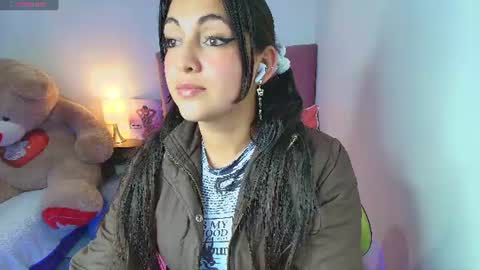 Snapshot of sofiasex92 chatting on June 11, 12:32 am Sofia online show from June 11, 12:32 am