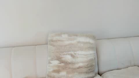 SOFIA   online show from December 13, 8:37 pm