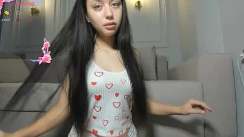 sofie__xoxo online show from October 27, 6:39 am