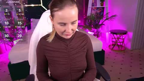 Sofie online show from October 1, 4:51 am