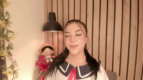 Snapshot of sofiesoft chatting on January 6, 2:43 pm Sofie online show from January 6, 2:43 pm