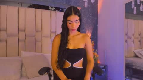 Snapshot of sofiewild_ chatting on October 19, 7:14 pm  sofie  online show from October 19, 7:14 pm