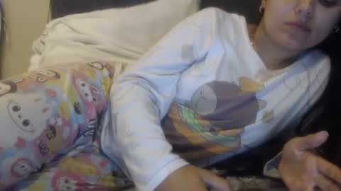 Snapshot of sofigarcia17 chatting on June 25, 3:50 am sofi online show from June 25, 3:50 am