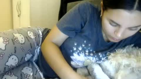 Snapshot of sofigarcia17 chatting on July 12, 2:24 am sofi online show from July 12, 2:24 am