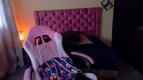 sofii_cute01 online show from December 19, 12:23 pm