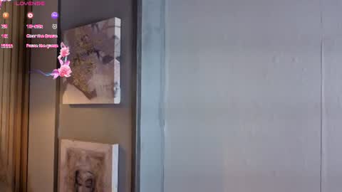 sofii_jones online show from July 29, 5:16 am