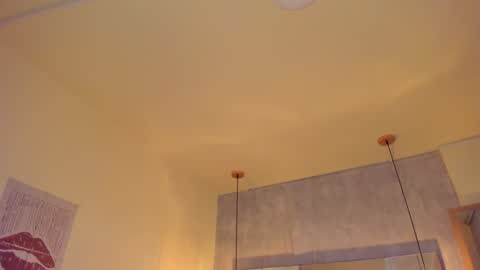 Snapshot of sofii_miller_ chatting on January 21, 12:25 am online show from January 21, 12:25 am