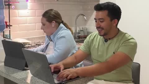 sofii_n_diego online show from February 23, 11:46 pm