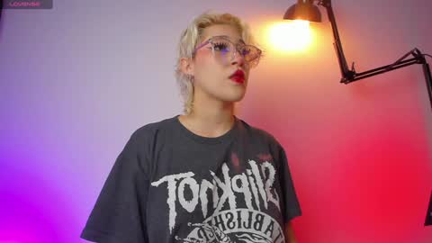 Snapshot of sofii_uwu_ chatting on January 26, 6:16 pm Sofii  online show from January 26, 6:16 pm