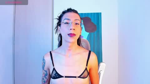 Snapshot of sofiia_grey_ chatting on April 20, 3:37 pm Sofi online show from April 20, 3:37 pm