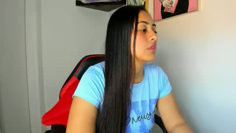 Snapshot of sofiia_rodriguez chatting on November 25, 11:43 am sofiia rodriguez online show from November 25, 11:43 am