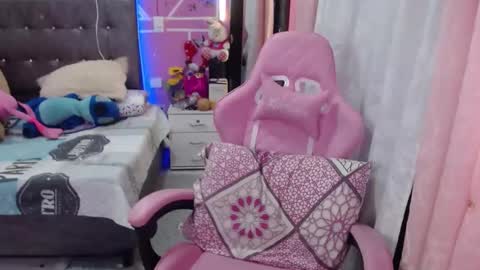 sofia Dreams online show from January 16, 3:23 am