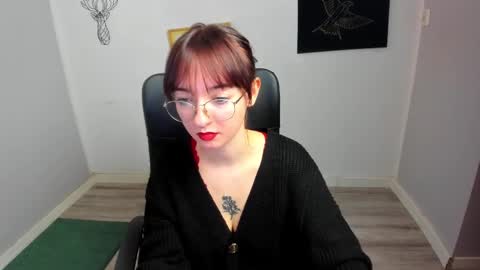 Sofie online show from December 3, 11:55 am