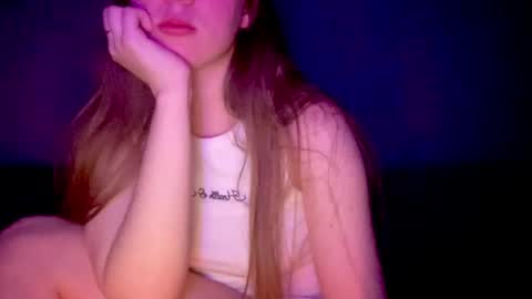 Snapshot of sofinovvak chatting on May 31, 6:53 pm Sofi online show from May 31, 6:53 pm
