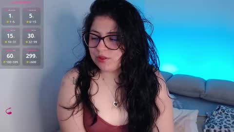 Lau  online show from December 5, 5:31 pm