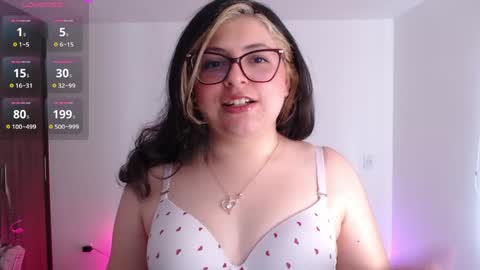 Snapshot of sofix_ chatting on June 9, 7:14 pm Lau online show from June 9, 7:14 pm