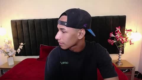 Cam and Amy online show from November 14, 8:07 pm