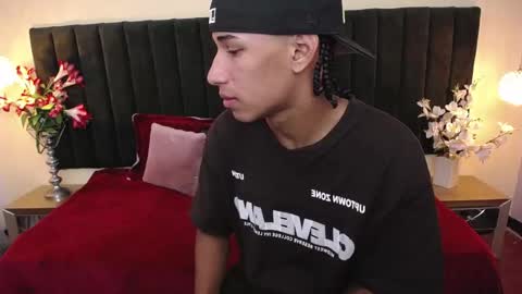 Cam and Amy online show from February 25, 7:34 pm