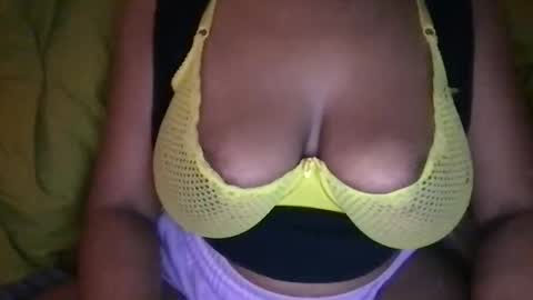 Jade online show from April 20, 3:20 am