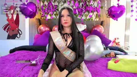 Snapshot of softdesire_ chatting on June 15, 7:38 pm SoftDesire online show from June 15, 7:38 pm