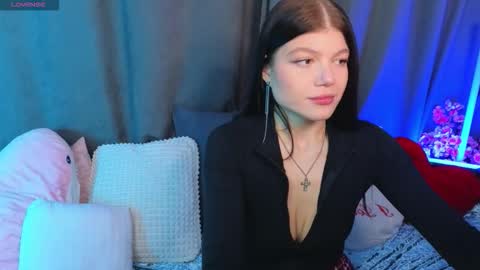 Snapshot of softeach chatting on March 24, 3:06 pm Jenny online show from March 24, 3:06 pm