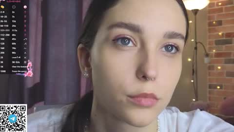 Snapshot of softiedream chatting on November 8, 6:24 am Elly online show from November 8, 6:24 am