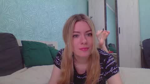 softy_aura online show from March 20, 8:41 am