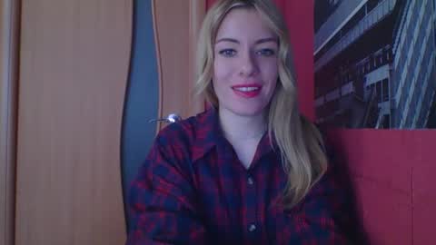 softy_aura online show from April 24, 2:52 pm
