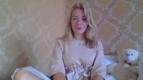 Snapshot of softy_aura chatting on July 25, 8:56 am softy_aura online show from July 25, 8:56 am