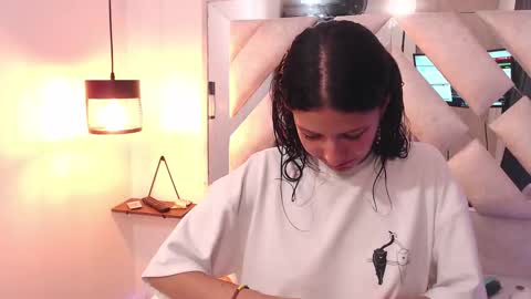 Snapshot of sofy_bonnet chatting on January 31, 7:11 pm online show from January 31, 7:11 pm