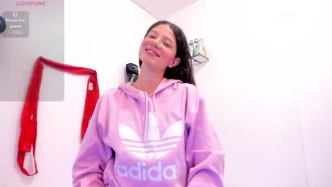    online show from April 1, 12:28 pm